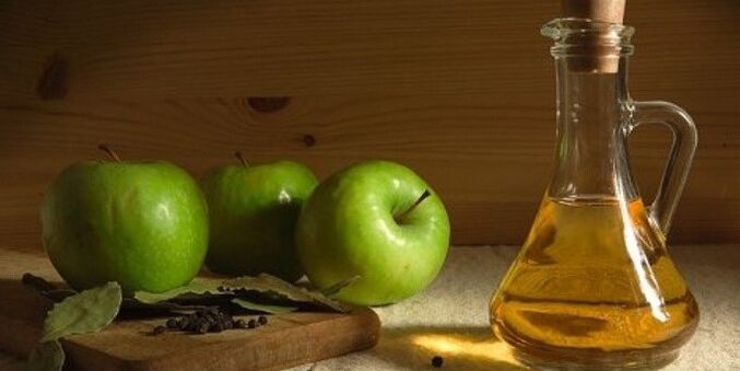 Vinagre de sidra de mazá a partir do inchazo das pernas